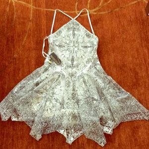 Short BW laced dress with halter top straps